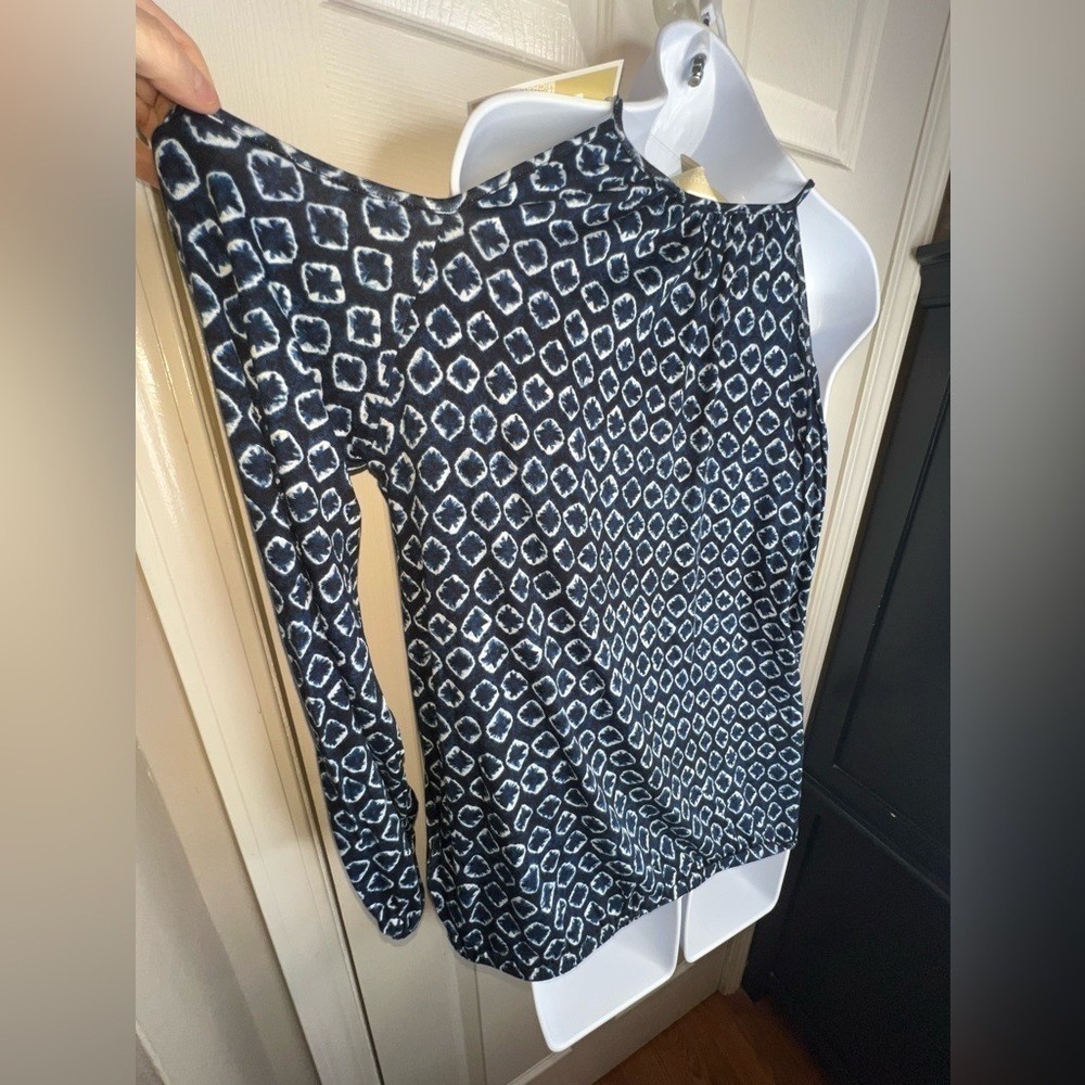 NWT Michael Kors MK Women’s Small Navy Cold Shoulder Long Sleeve Blouse Top S - Picture 15 of 15